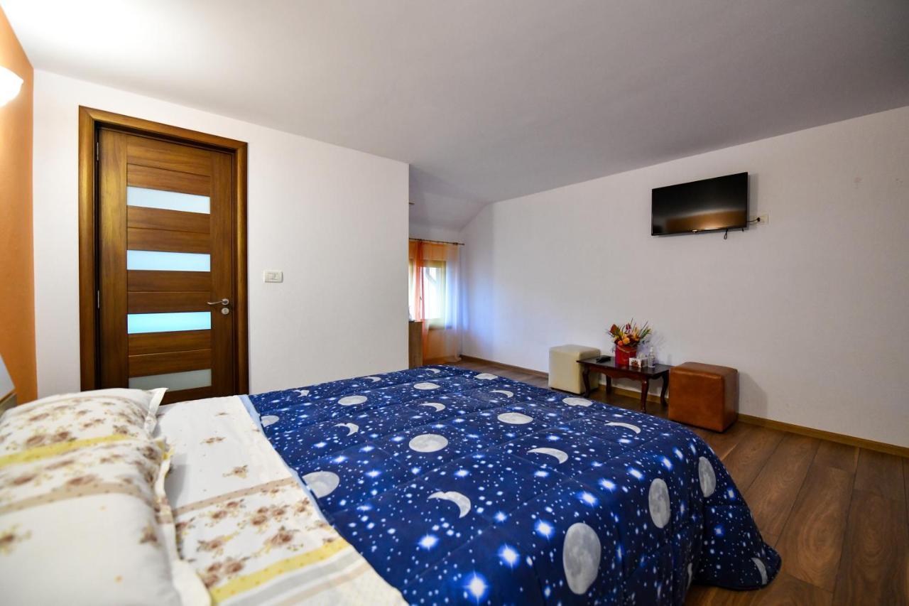 Tîrgu Ocna Villa Castellino מראה חיצוני תמונה